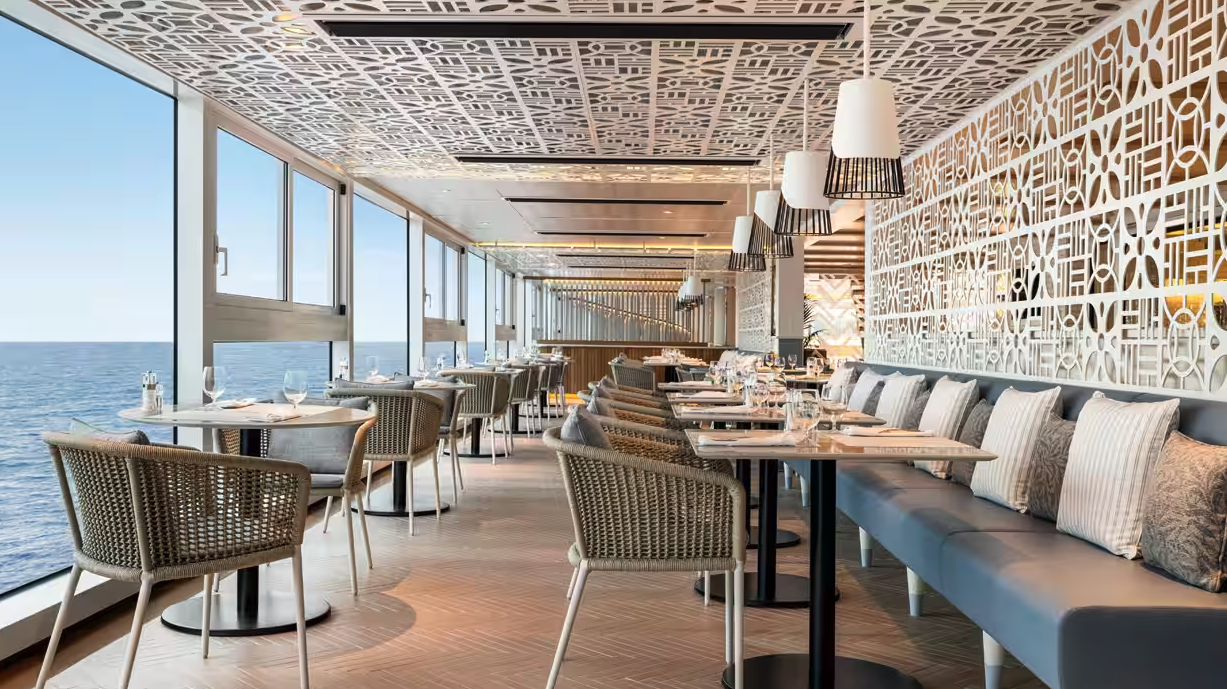 Oceania Allura - Aquamar Kitchen